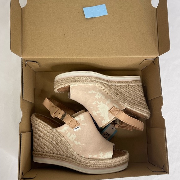 Toms Heels (SB#8) - Picture 8 of 9